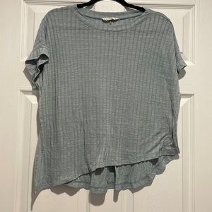 Asymmetric hem ribbed tee